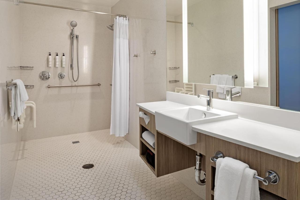 Springhill Suites By Marriott West Sacramento Bagian luar foto