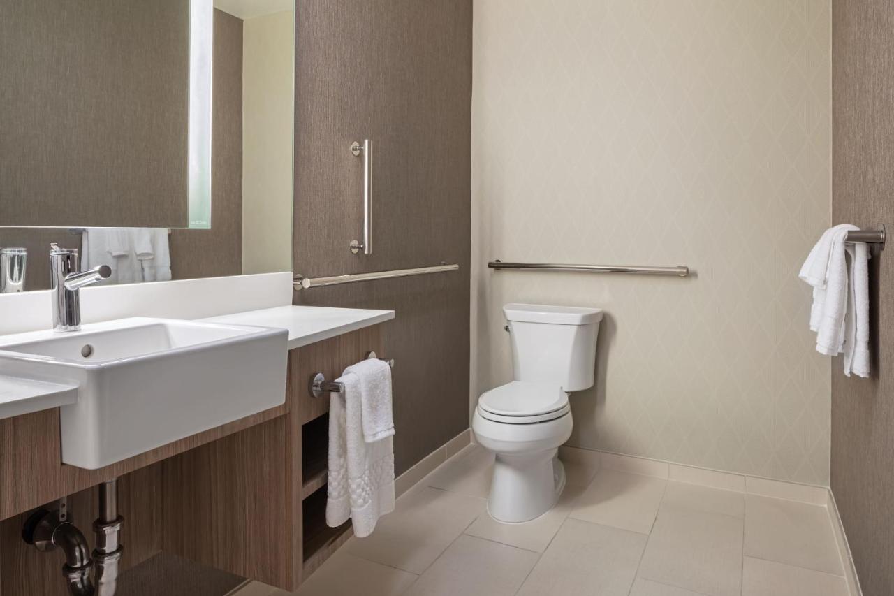 Springhill Suites By Marriott West Sacramento Bagian luar foto